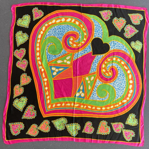 Knockout Ginnie Johansen Vibrant 100% Silk Scarf Heart Spade Pattern 80s LG NWOT - Picture 2 of 7